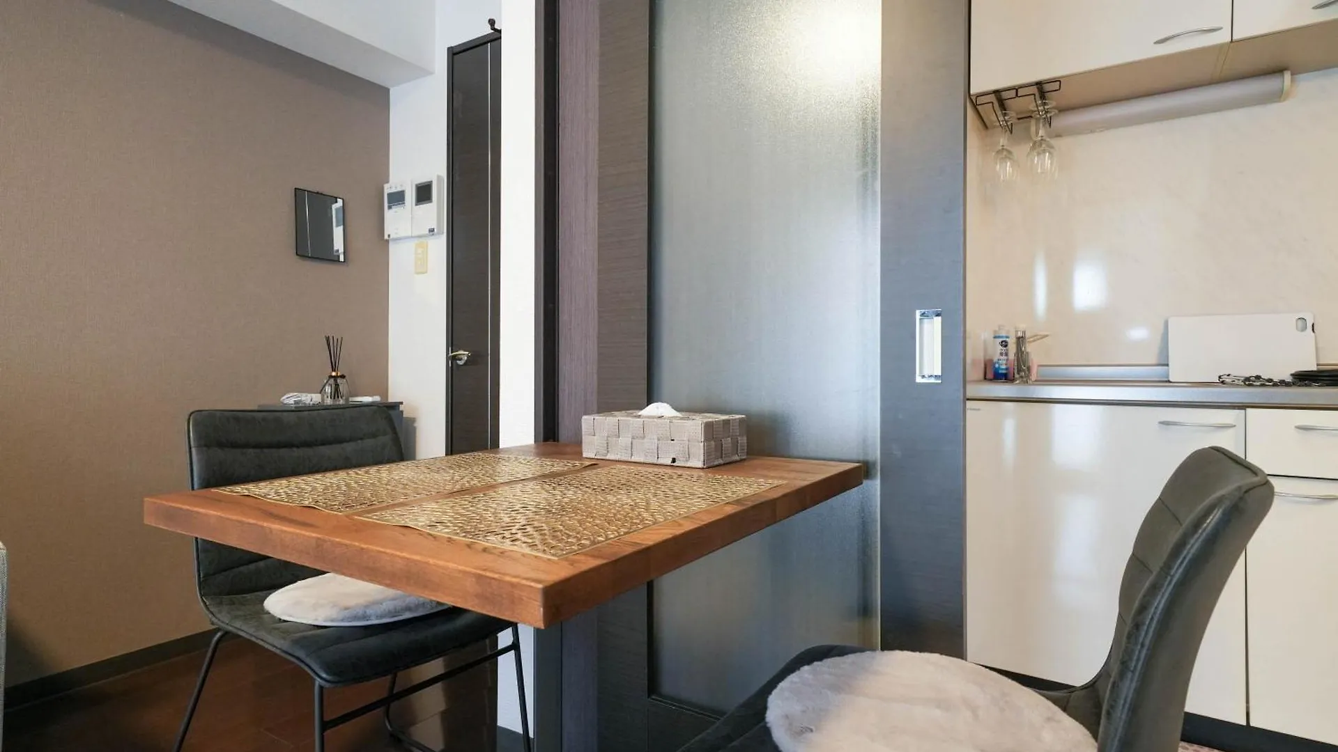 Apartment Sun Court Odori Inn Sapporo Japan